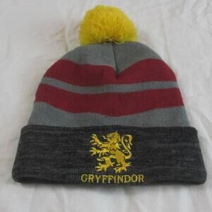 Harry Potter Gryffindor Embroidered knit beanie red/grey, yellow pom-pom